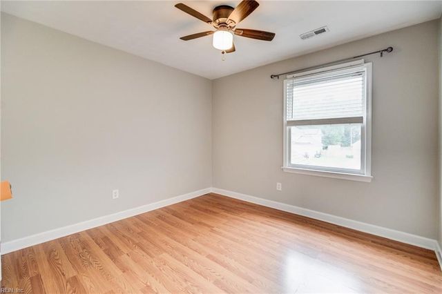 32 Gunter CT, Hampton, VA 23666