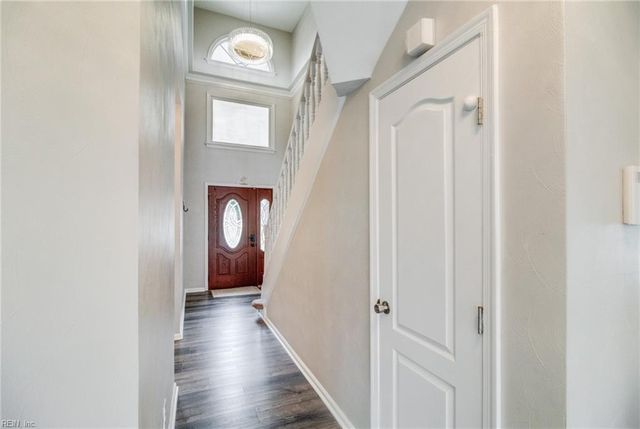 32 Gunter CT, Hampton, VA 23666
