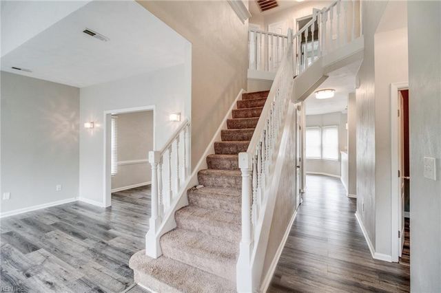 32 Gunter CT, Hampton, VA 23666