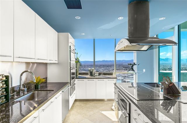 2700 Las Vegas Boulevard 4301, Las Vegas, NV 89109