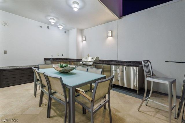2700 Las Vegas Boulevard 4301, Las Vegas, NV 89109
