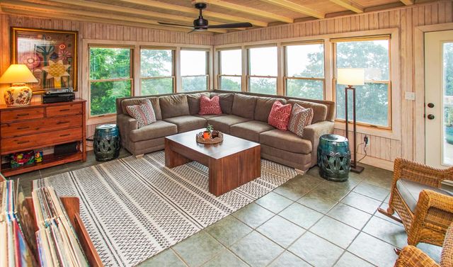 100 Scenic Highway One, Lookout Mountain, TN 37350