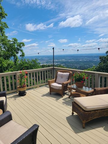 100 Scenic Highway One, Lookout Mountain, TN 37350