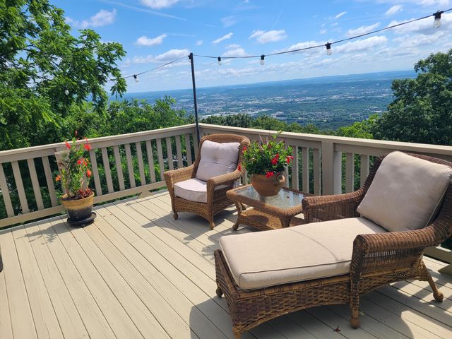 100 Scenic Highway One, Lookout Mountain, TN 37350