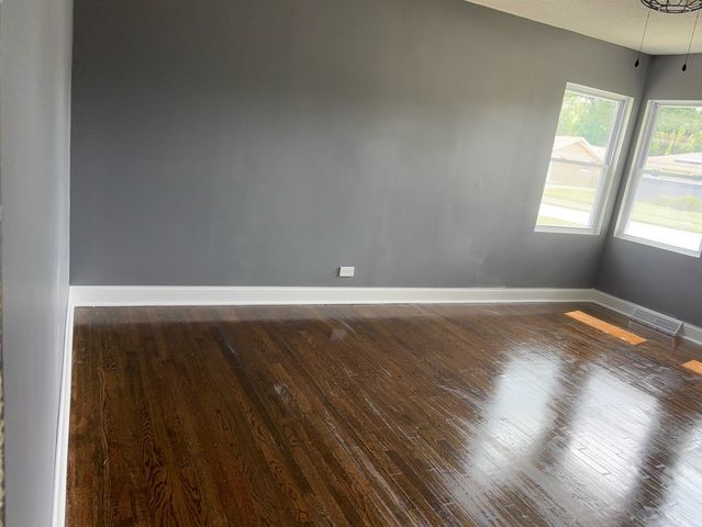 16133 Cambridge Drive, Markham, IL 60428