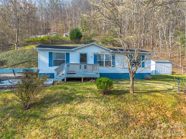 48 Laurel Cove Road, Leicester, NC 28748