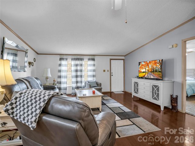 48 Laurel Cove Road, Leicester, NC 28748