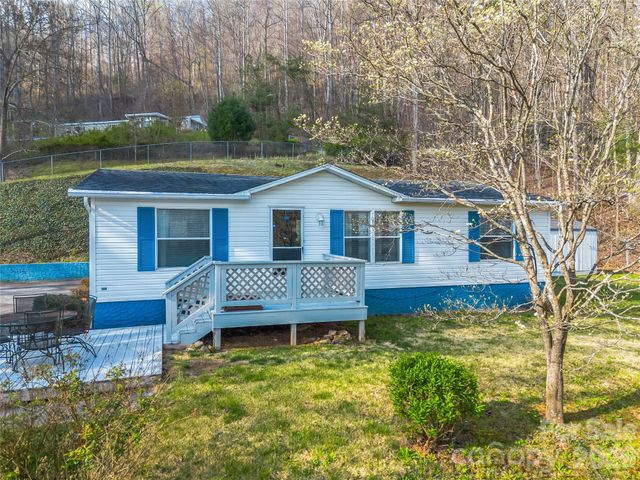 48 Laurel Cove Road, Leicester, NC 28748