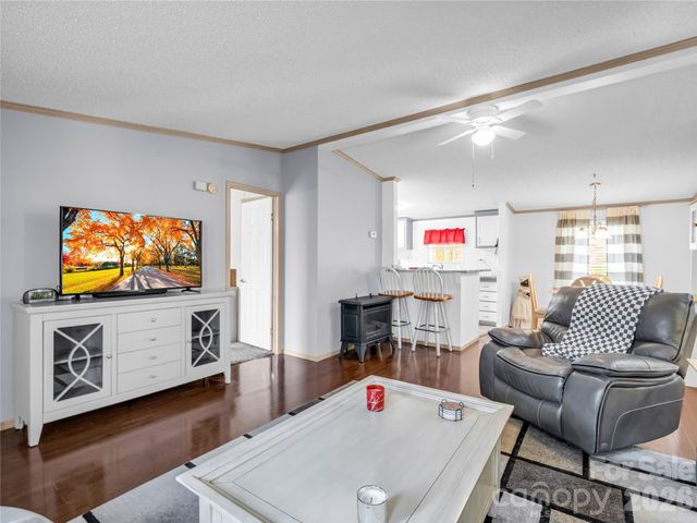 48 Laurel Cove Road, Leicester, NC 28748