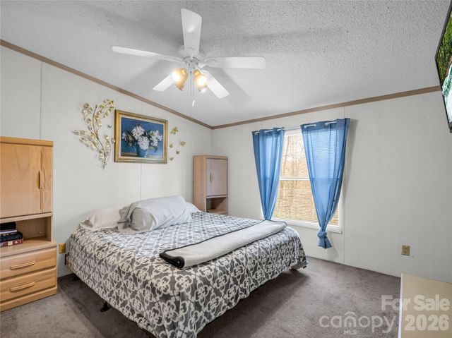 48 Laurel Cove Road, Leicester, NC 28748