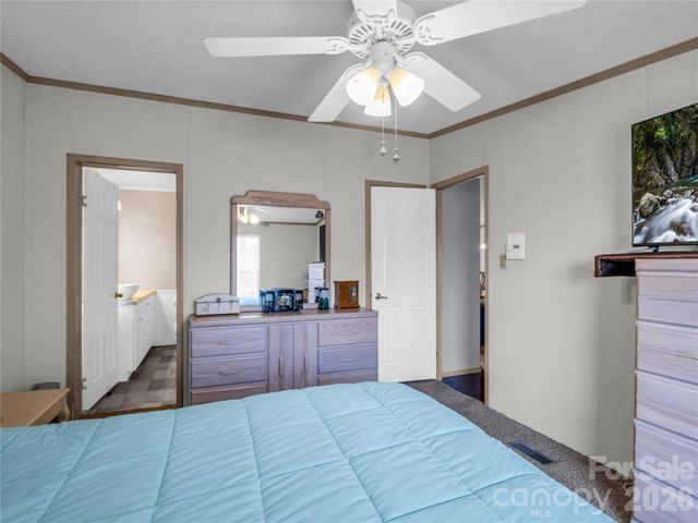 48 Laurel Cove Road, Leicester, NC 28748
