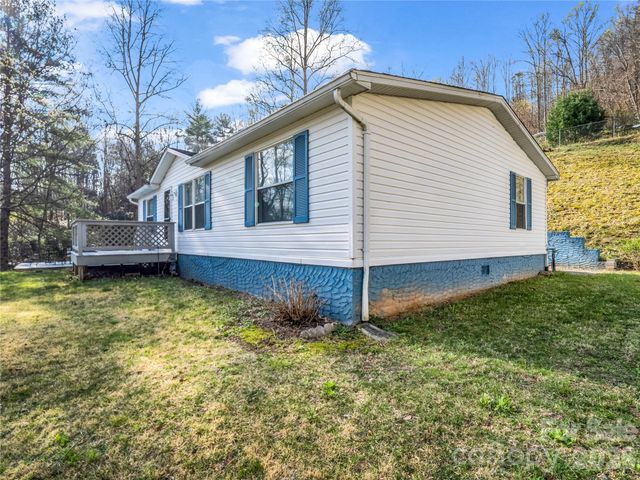 48 Laurel Cove Road, Leicester, NC 28748