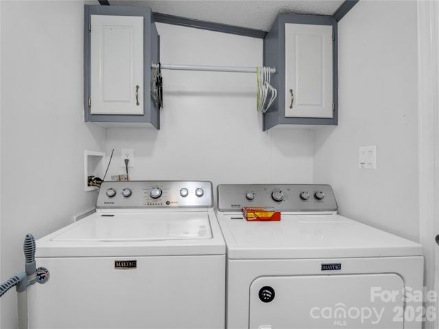 48 Laurel Cove Road, Leicester, NC 28748