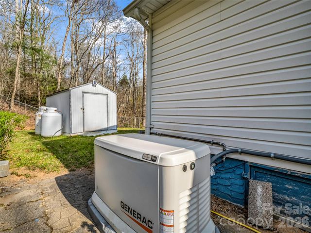 48 Laurel Cove Road, Leicester, NC 28748