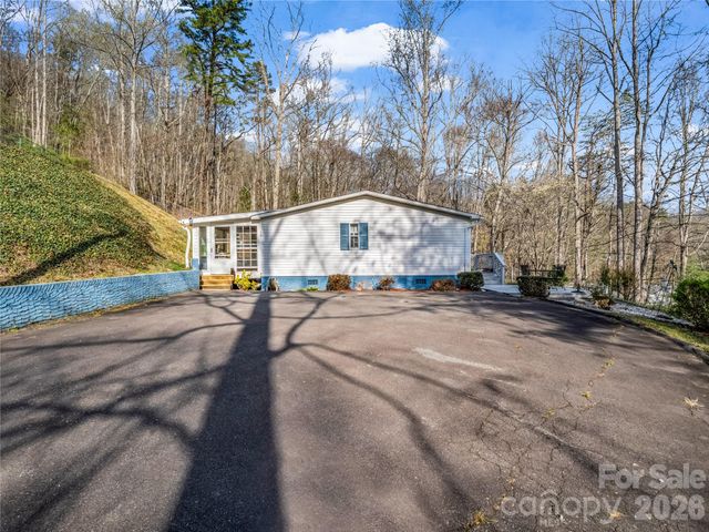 48 Laurel Cove Road, Leicester, NC 28748