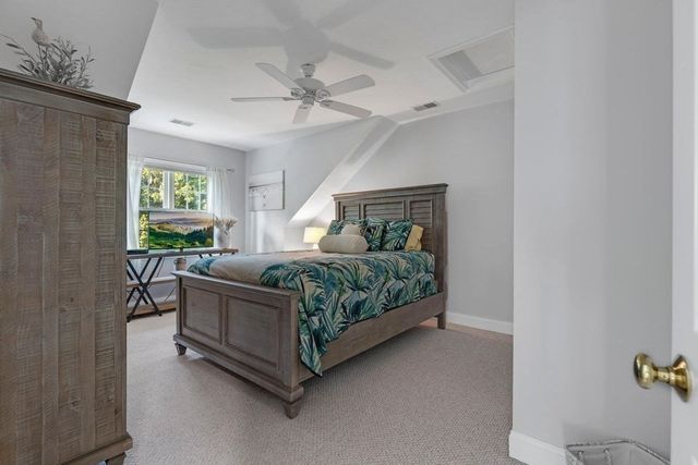 5 Sea Knoll Court 5, Bourne, MA 02532