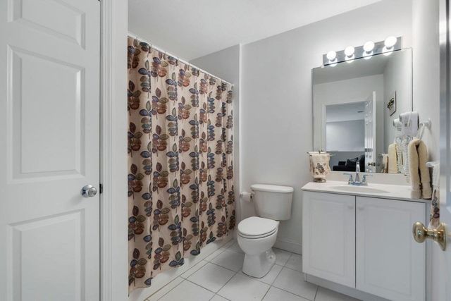 5 Sea Knoll Court 5, Bourne, MA 02532