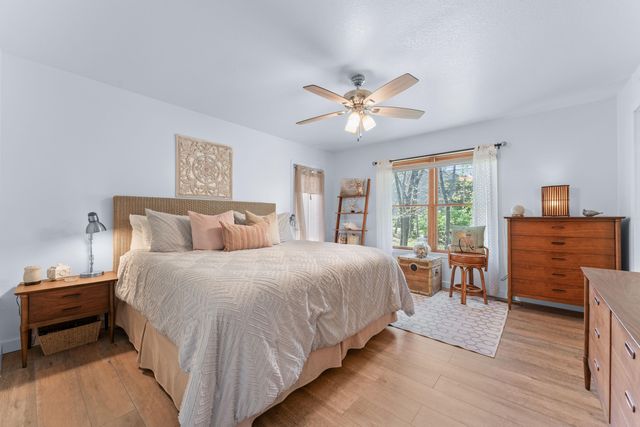 111 Townsend Court, Hollister, MO 65672