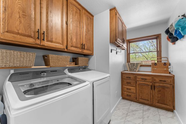 111 Townsend Court, Hollister, MO 65672