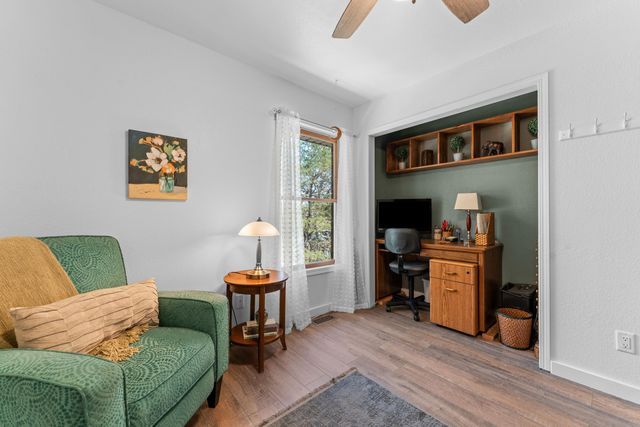 111 Townsend Court, Hollister, MO 65672
