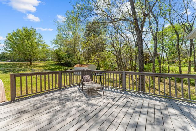 111 Townsend Court, Hollister, MO 65672