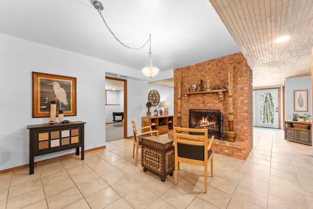 111 Townsend Court, Hollister, MO 65672