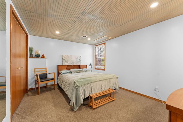 111 Townsend Court, Hollister, MO 65672