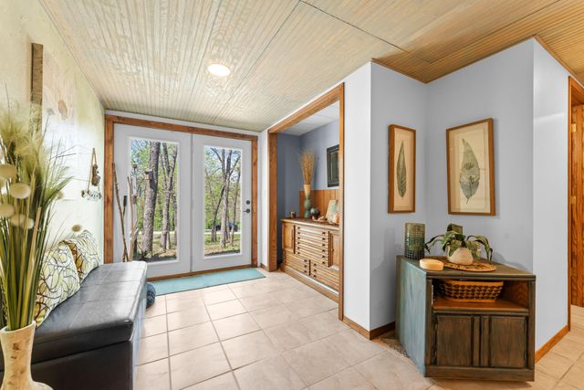 111 Townsend Court, Hollister, MO 65672
