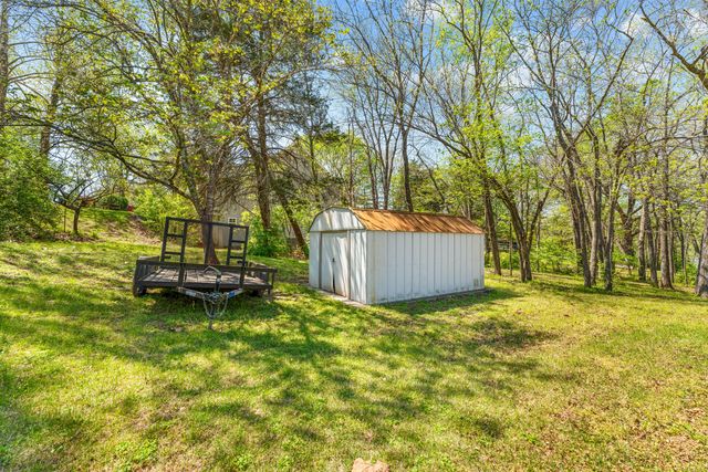 111 Townsend Court, Hollister, MO 65672
