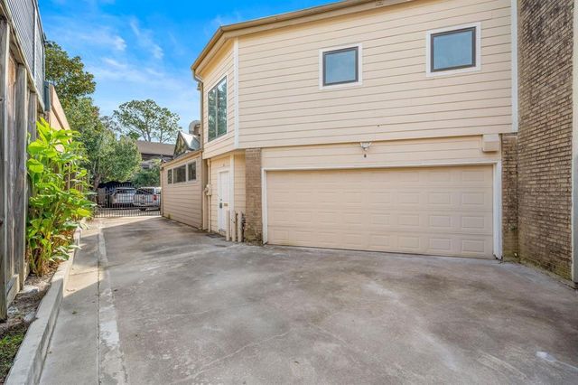 1111 Potomac Drive B, Houston, TX 77057