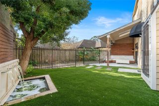 1111 Potomac Drive B, Houston, TX 77057