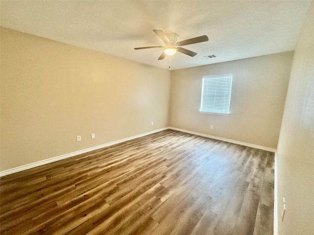 1592 Dr Martin Luther King Drive, Montgomery, TX 77356