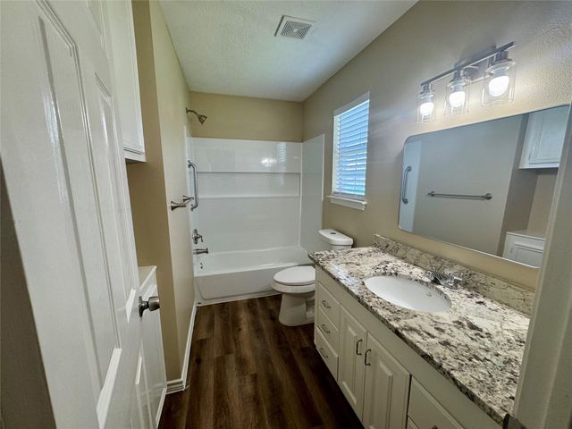 1592 Dr Martin Luther King Drive, Montgomery, TX 77356