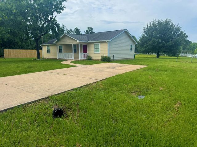 1592 Dr Martin Luther King Drive, Montgomery, TX 77356