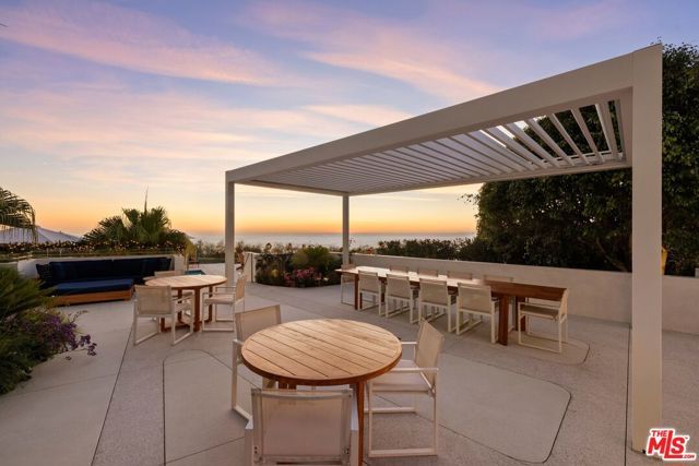 101 Ocean Avenue D701, Santa Monica, CA 90402