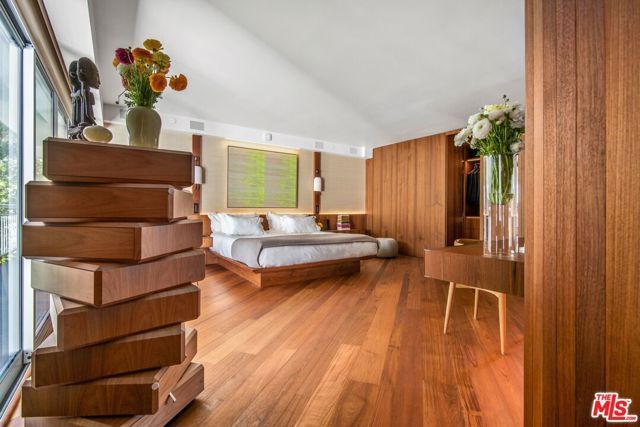 101 Ocean Avenue D701, Santa Monica, CA 90402
