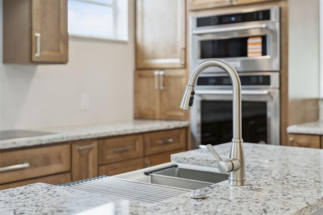 2316 N GRIFFIN DRIVE, Leesburg, FL 34748