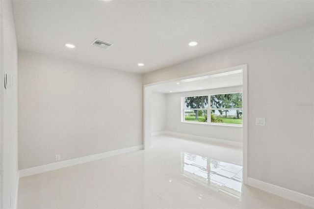 2316 N GRIFFIN DRIVE, Leesburg, FL 34748