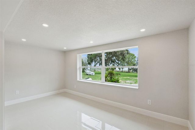 2316 N GRIFFIN DRIVE, Leesburg, FL 34748