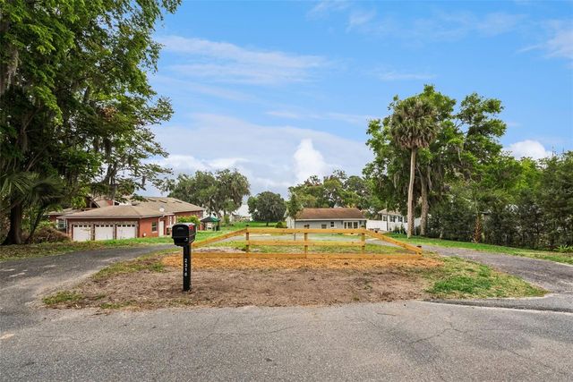 2316 N GRIFFIN DRIVE, Leesburg, FL 34748