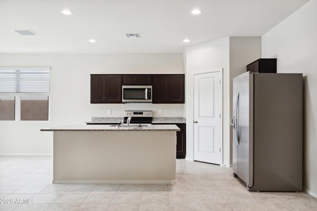 5534 E Cinder Lane, San Tan Valley, AZ 85140