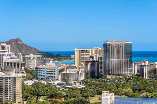 469 Ena Road 3404, Honolulu, HI 96815