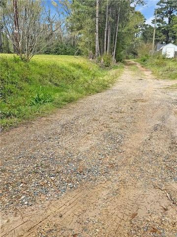 295 Ross Road, Anacoco, LA 71403