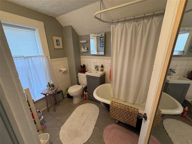 217 High Street, Chippewa Falls, WI 54729