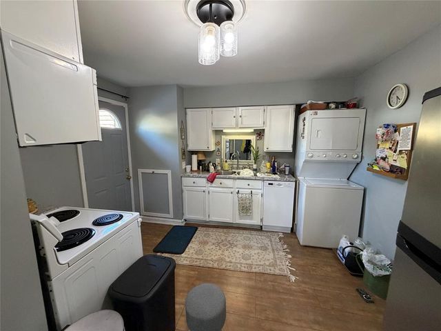 217 High Street, Chippewa Falls, WI 54729