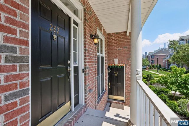 282 Roslyn Court 282X, West New York, NJ 07093