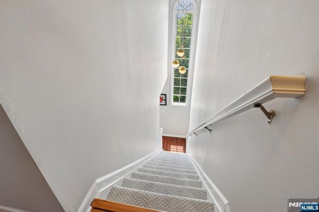 282 Roslyn Court 282X, West New York, NJ 07093