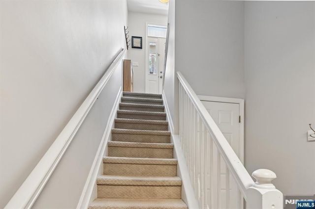 282 Roslyn Court 282X, West New York, NJ 07093
