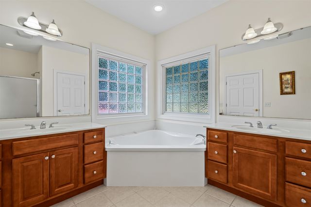 300 Russell Dr., Pawleys Island, SC 29585