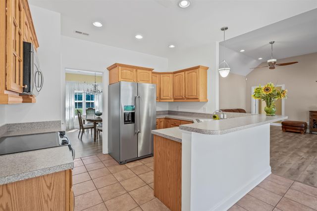 300 Russell Dr., Pawleys Island, SC 29585